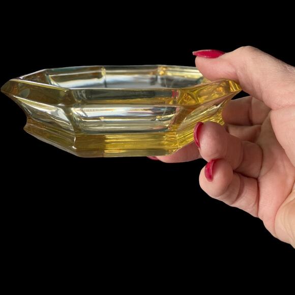 Excellent condition! Rare Vintage MCM Complete Veratex Clear Lucite Bathroom Set - Picture 12 of 15